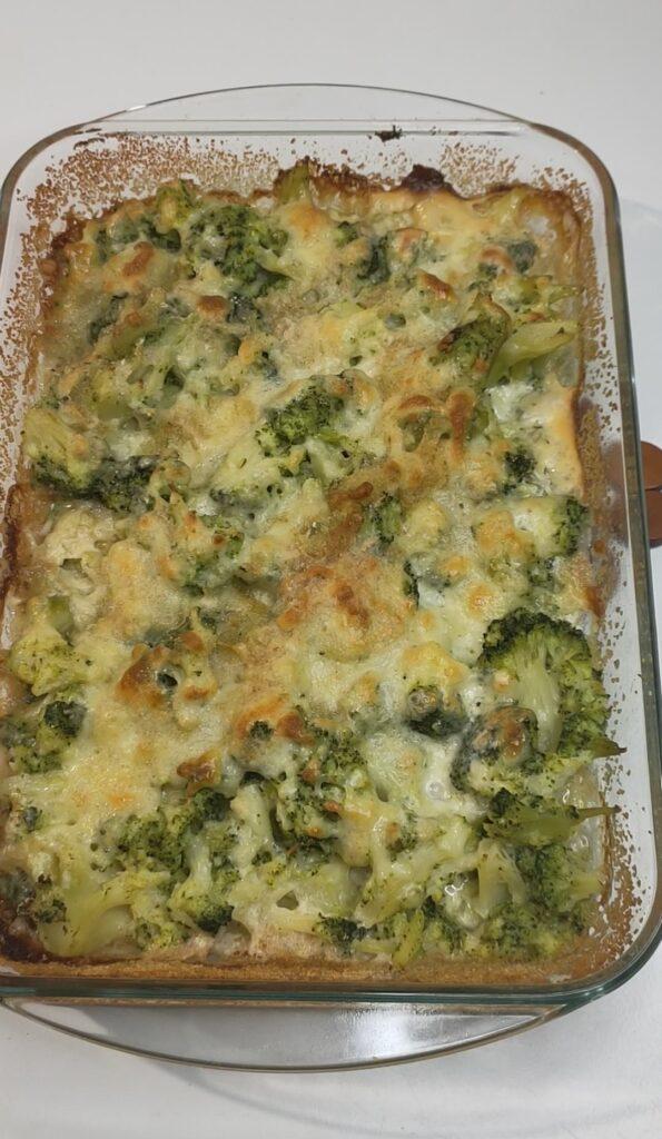 broccoli al forno dorati appena sfornati