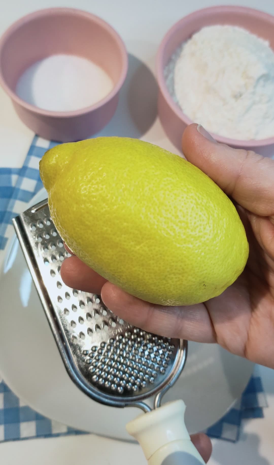Limone non trattato per fare scorza