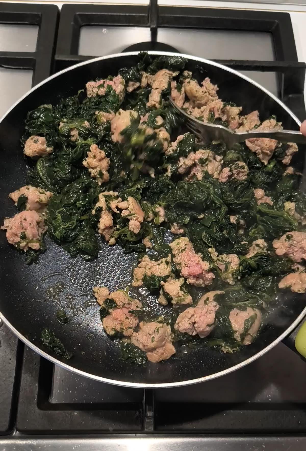 Spinaci e salsiccia per torta salata