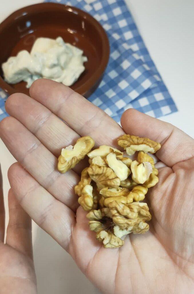 Perché aggiungere le noci nella frittata
