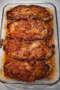 Parmigiana di melanzane appena sfornata
