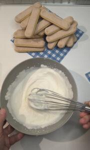 Panna sbattuta densa cremosa
